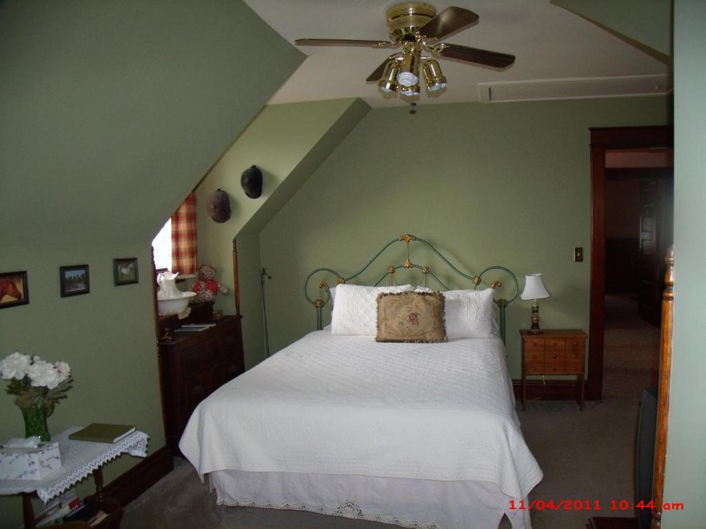 Bed and Breakfast The Corner House Bed & Breakfast Nicholasville Zimmer foto